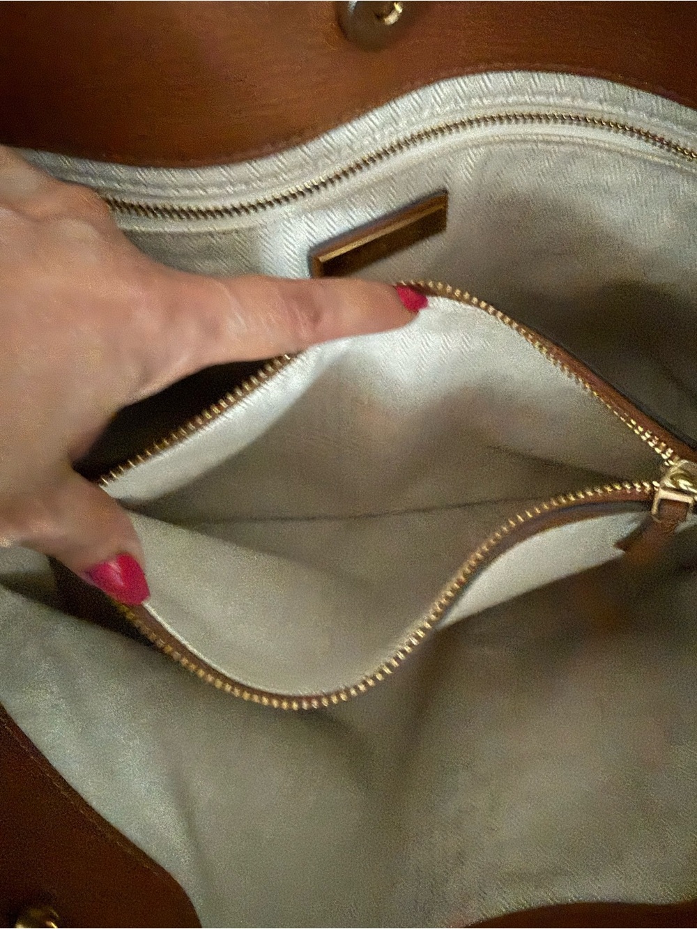 Tory Burch kira leather tote brown brown grained leather snap - Picture 5 of 10